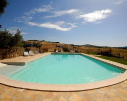 The large indoor swimming pool - Agriturismo Mannaioni